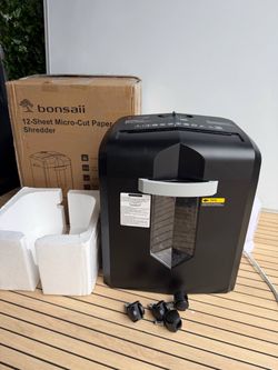 Bonsaii 12-sheet shredder, P-4, 60min run, CDs/cards, jam-proof, 4.2 gal