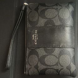 Coach Corner Zip Wristlet