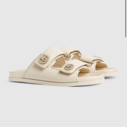 Gucci Women's sandal with crystal Double G