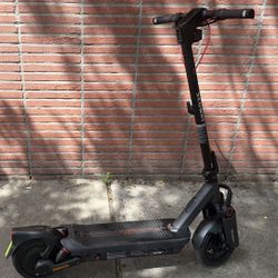 Segway Ninebot Max G3 Electric Scooter