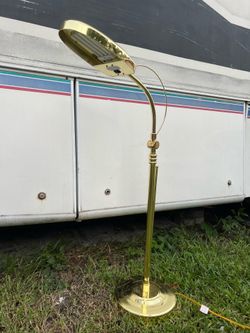 Balanced Spectrum Daylight Floor Lamp - Brass Pharmacy Style (Model MG-CA402-14) - Near Mint!