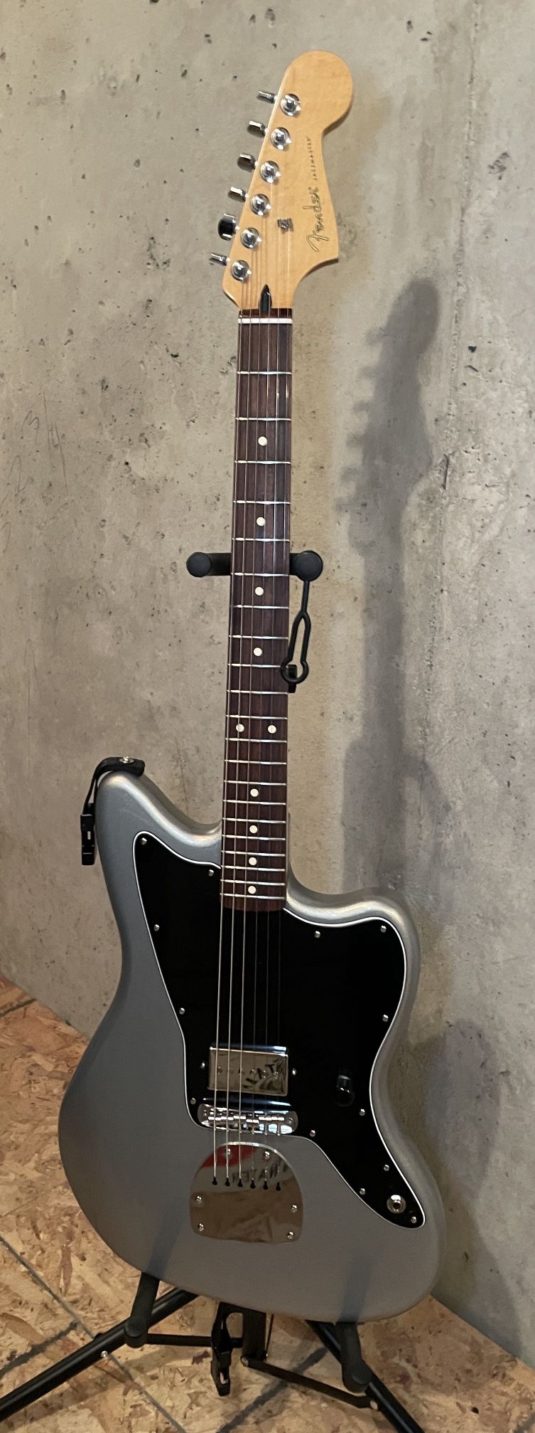 Fender Jazzmaster MOD-Ghost Silver with Rosewood fingerboard