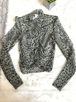 Amisu Women’s Long Sleeve Leopard Print Mesh Top XS