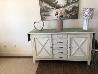 Farmhouse Buffet