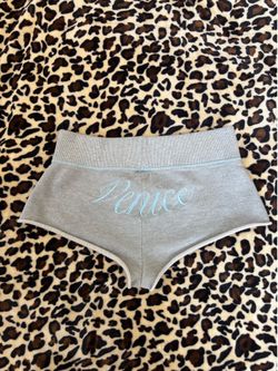 Frankie’s bikinis Venice shorts🩶🤍