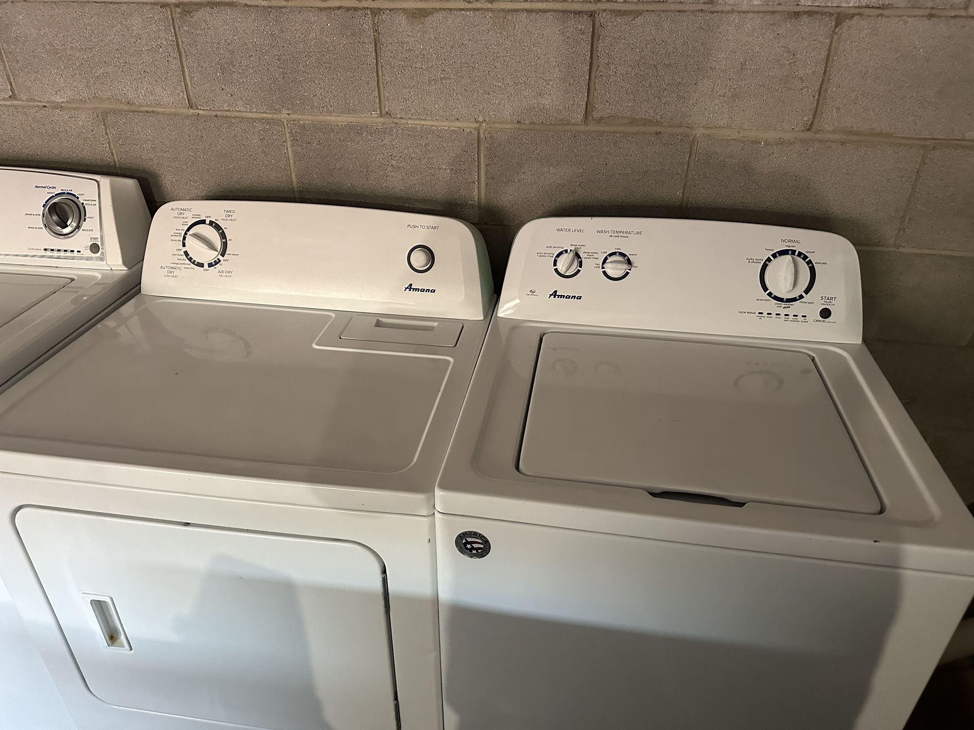 **NICE CLEAN WHIRLPOOL AMANA TOP LOAD WASHER DRYER SET **