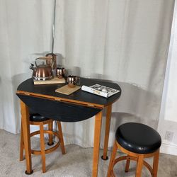 Drop Leaf SPACE SAVER Pub Table & 2 Stools