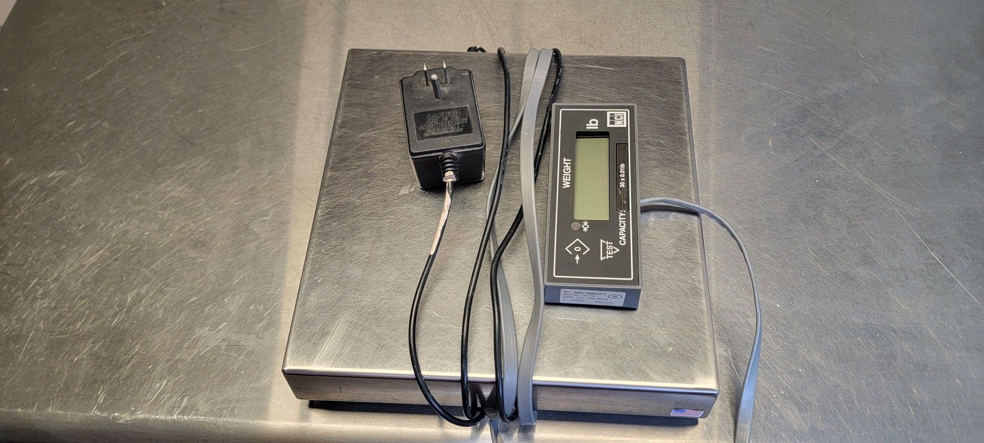 Precise Retail & Food Scale. Avery BERK Commercial Stainless Steel Weight Scale Model 6701-16, 30lb 01oz...