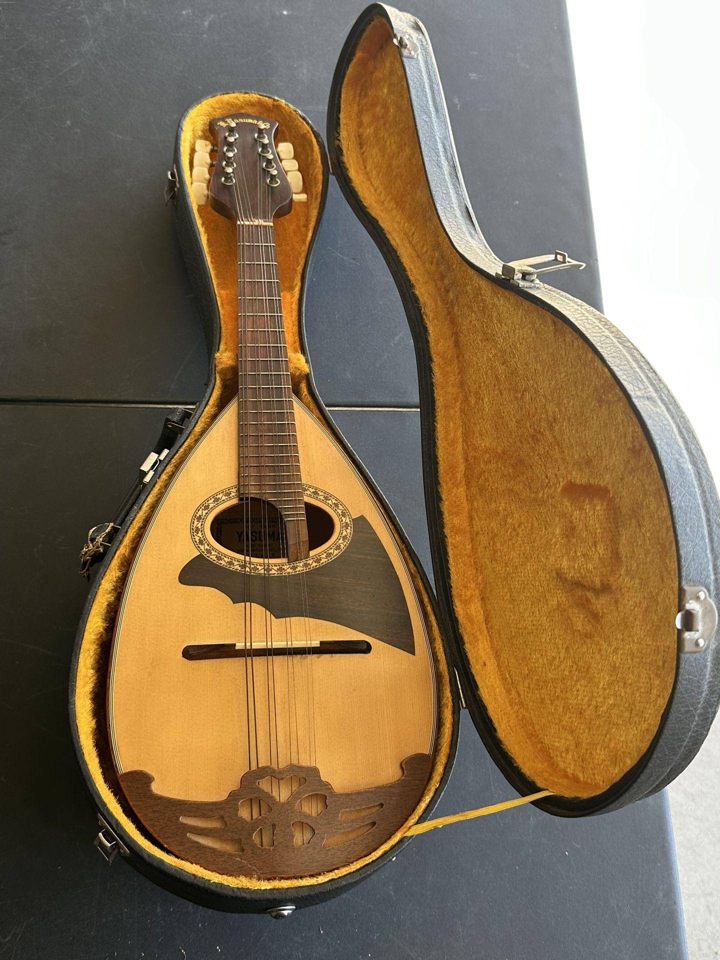 Yasuma Bowlback Mandolin