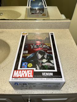 Funko Pop Marvel Venom With Comic Cover [Exclusive Limited Edition] Thumbnail