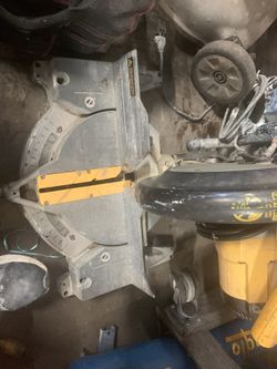 De Walt 12 in miter box, broken handle , works good 60 obo
