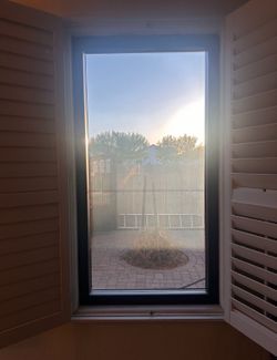 Andersen 100 Series Picture Window – Dark Bronze