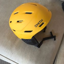 Yellow Smith Ski/Snowboard Helmet MEDIUM