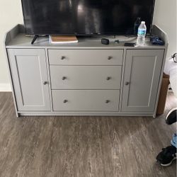 Grey Dresser 