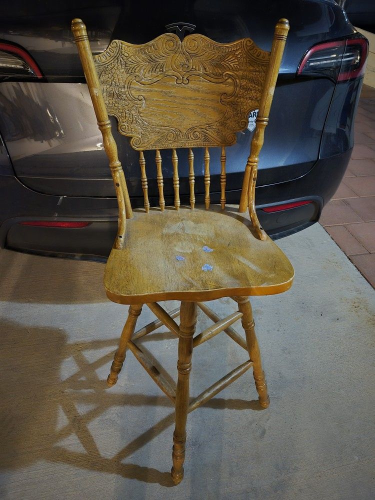 29" High Seat - Country Style Swivel Wooden Barstool