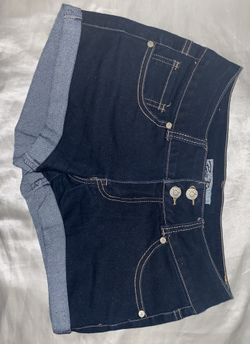 Size 7 Dark Blue Shorts 