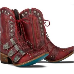 Lane Boots Sleek Red Ankle Boots with Chunky Heel and Side Zipper