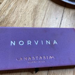 Anastasia Norvina Pallets