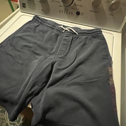 Volcom Fleece Shorts Size Large 