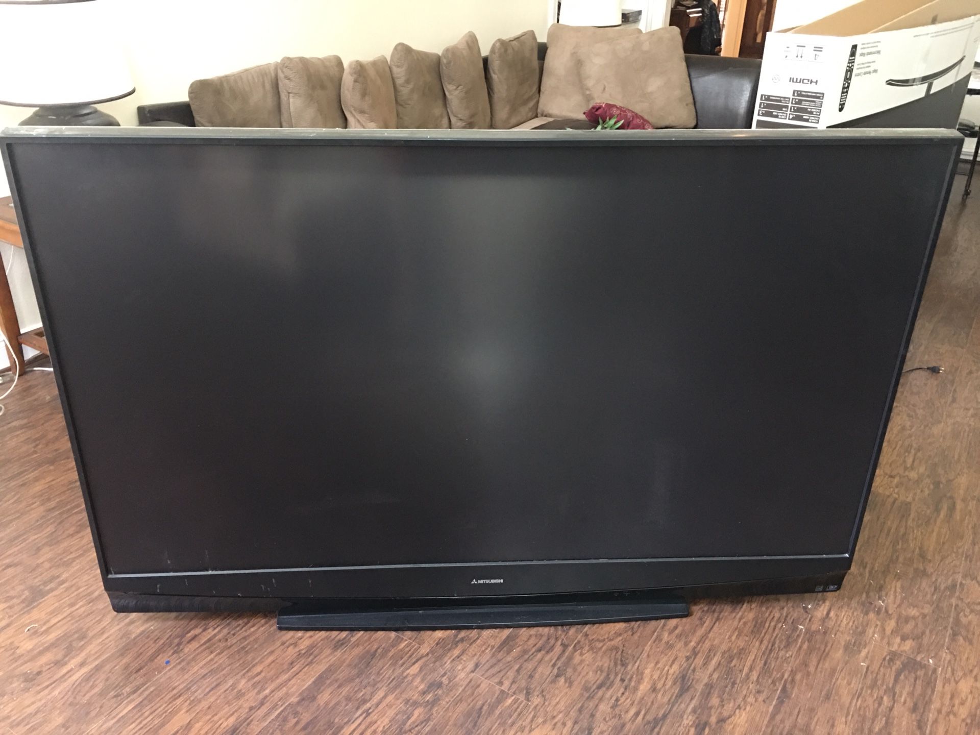 Mitsubishi 72” DLP Television for Sale in Spring, TX OfferUp
