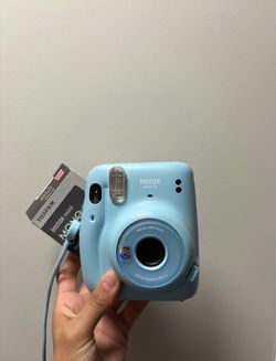 Fujifilm Instax Mini 11 Instant Camera