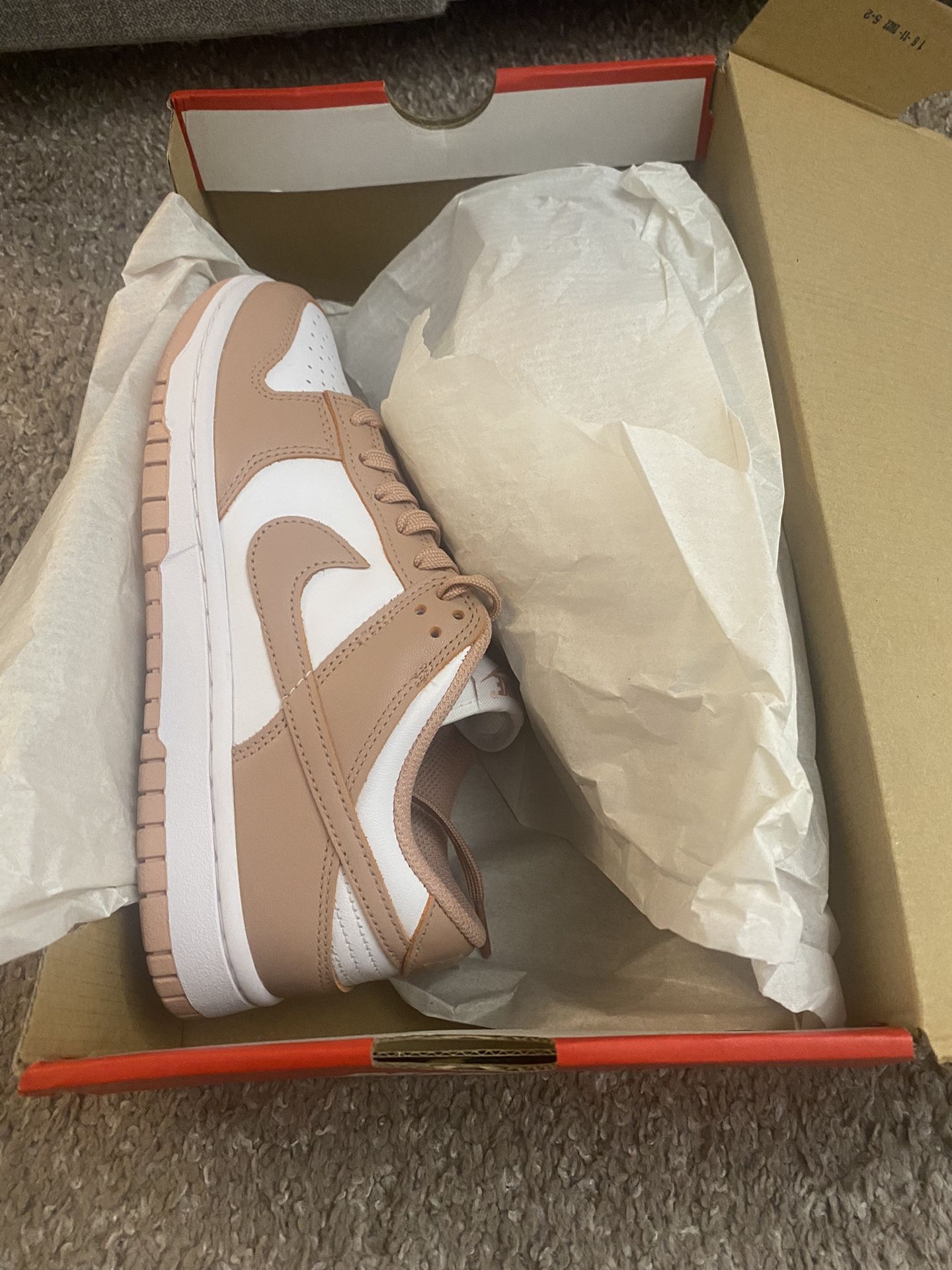 Nike Dunk Low Rose Whisper