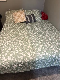 Queen bed