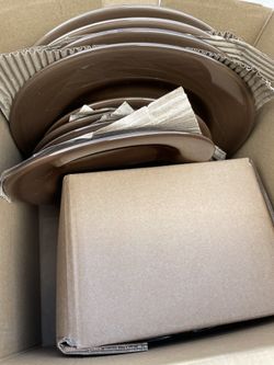 Dinnerware Set! Plate, Small Plate, And Bowl Set! 