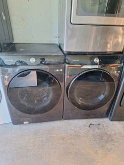 Samsug washer and gas dryer set