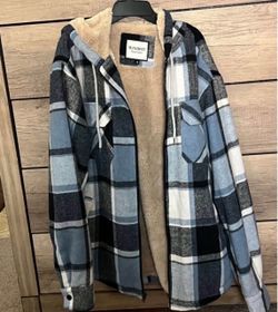 New Woman's flannel size medium
