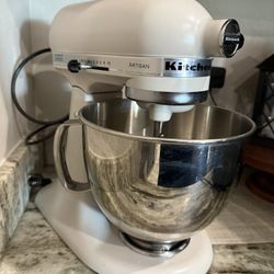 Kitchen Aid Mixer Artisan Series 5 Qt 