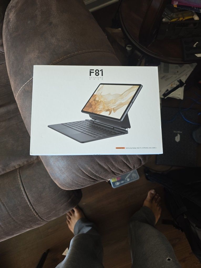 12.4" Magic Keyboard Case For Tablets S9+/S10+/S8+/S9 FE+/S7+/S7 FE Keyboard Case with Magnetic Floating Cover, Backlit QWERTY/numeric Keyboards, Pre