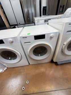 Miele 24β compact washing machine