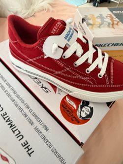 Skechers
