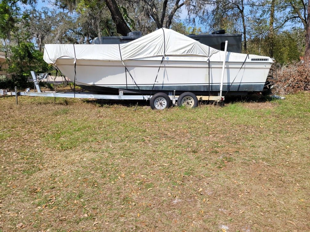 1978 Classic Interceptor 25' Cabin Boat