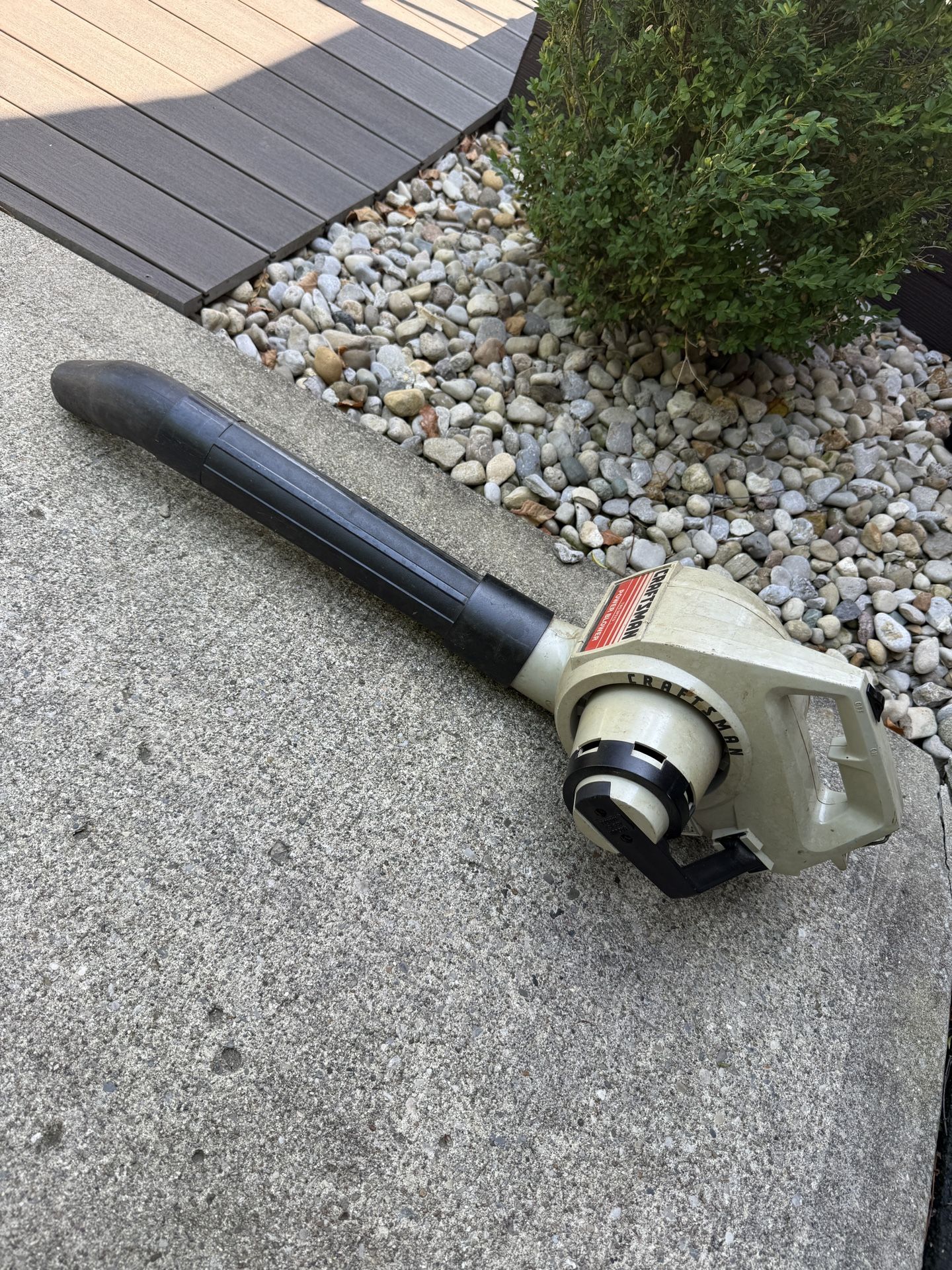 Craftsman Electric Leaf Blower in good shape! 
