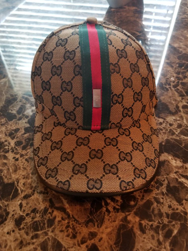 Gucci hat $40