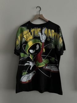 VNT MARVIN THE MARTIAN AOP TEE (SINGLE STITCH)‼️