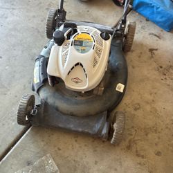 Yard-Man Push Lawn Mower – Briggs & Stratton Engine