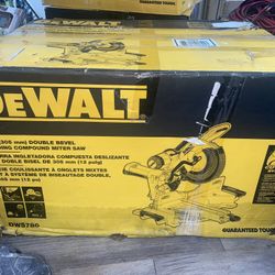 DeWalt 12" Double Bevel Sliding Compound Miter Saw