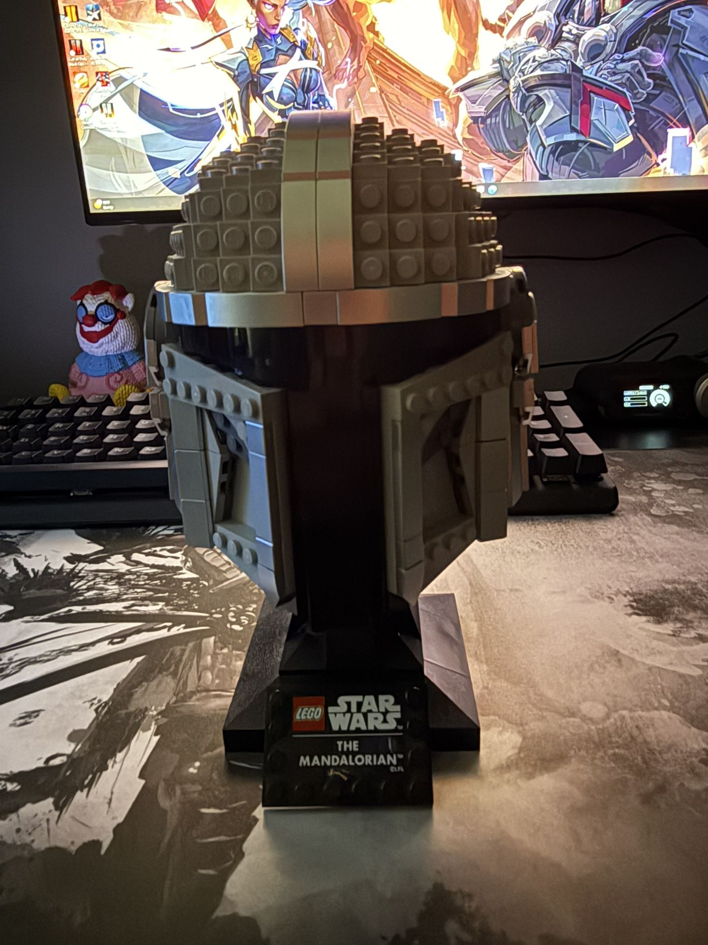 Mandalorian Helmet Lego