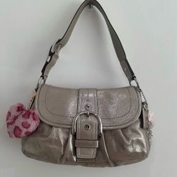 Coach silver shimmer soho bag ❄️