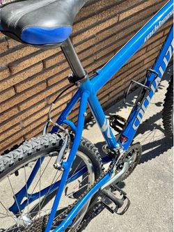 Blue specialized rock, copper mountain bike
