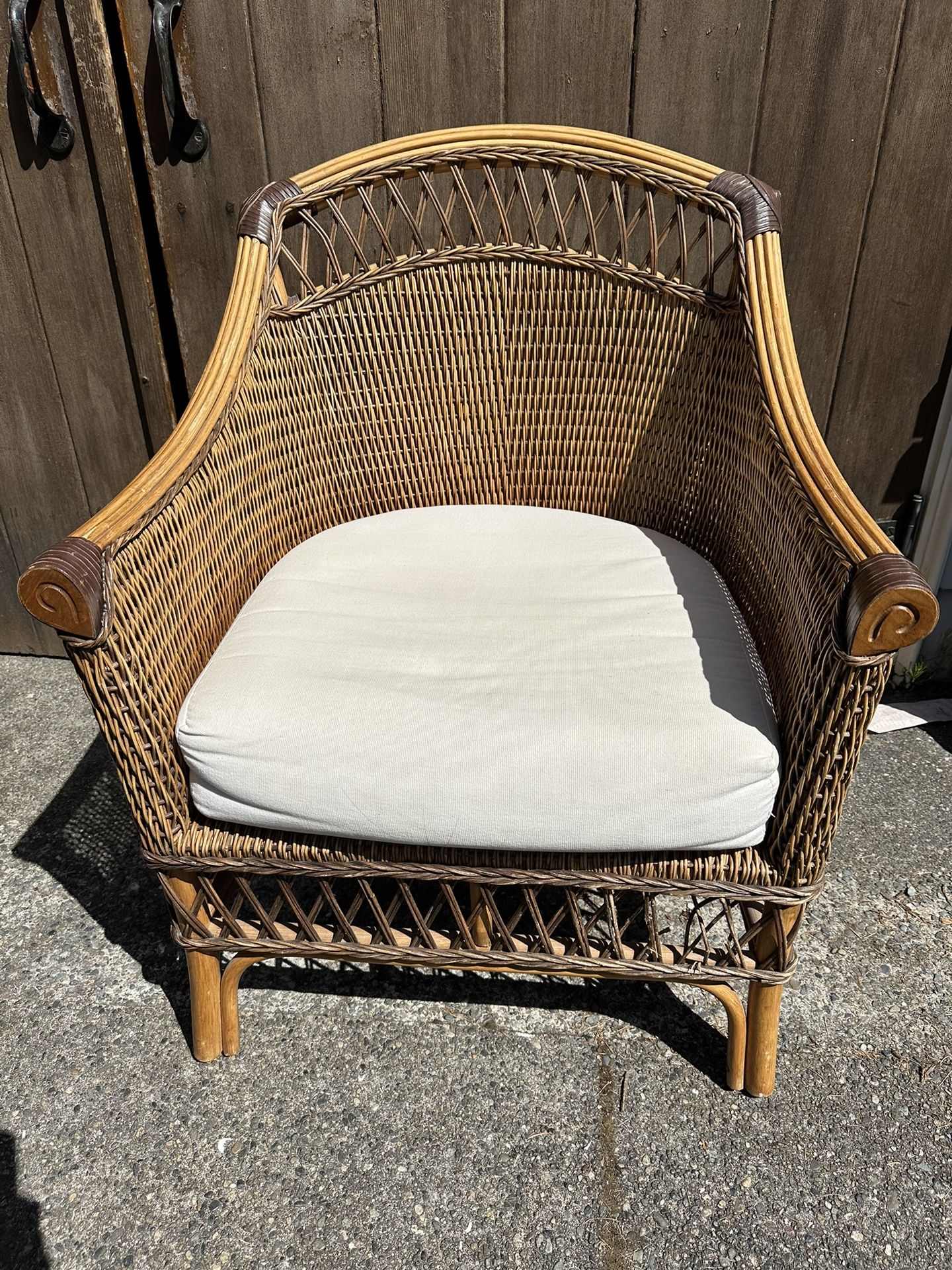 Brown Wicker Chair for Sale in Edmonds, WA - OfferUp