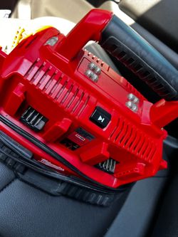 Milwaukee Battery Charger