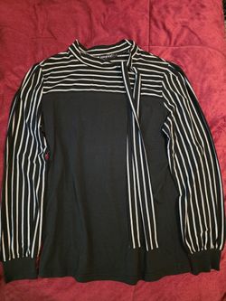 Long Sleeve Black And White With Tieable Bow