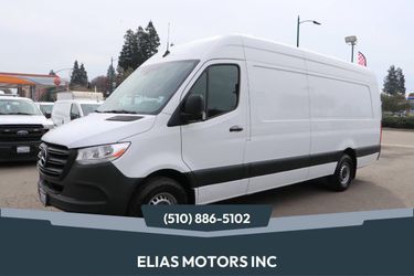 2023 Mercedes-Benz Sprinter 2500