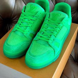 Louis Vuitton Trainer Fluorescent Green Size 9.00  - Worn once dust bag box laces sneakers shoes