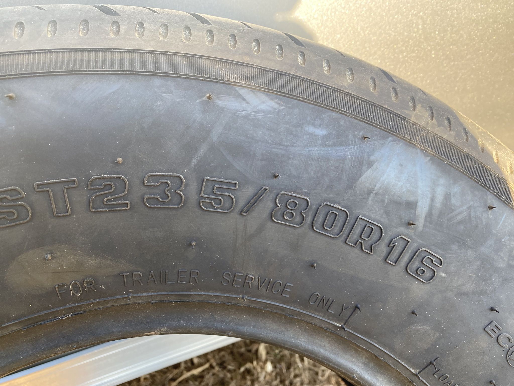 Trailer tire