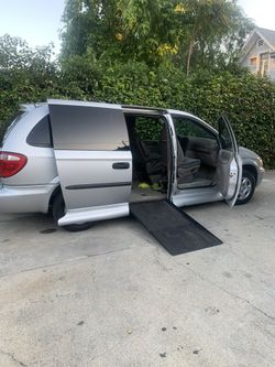 2003 Dodge Grand Caravan